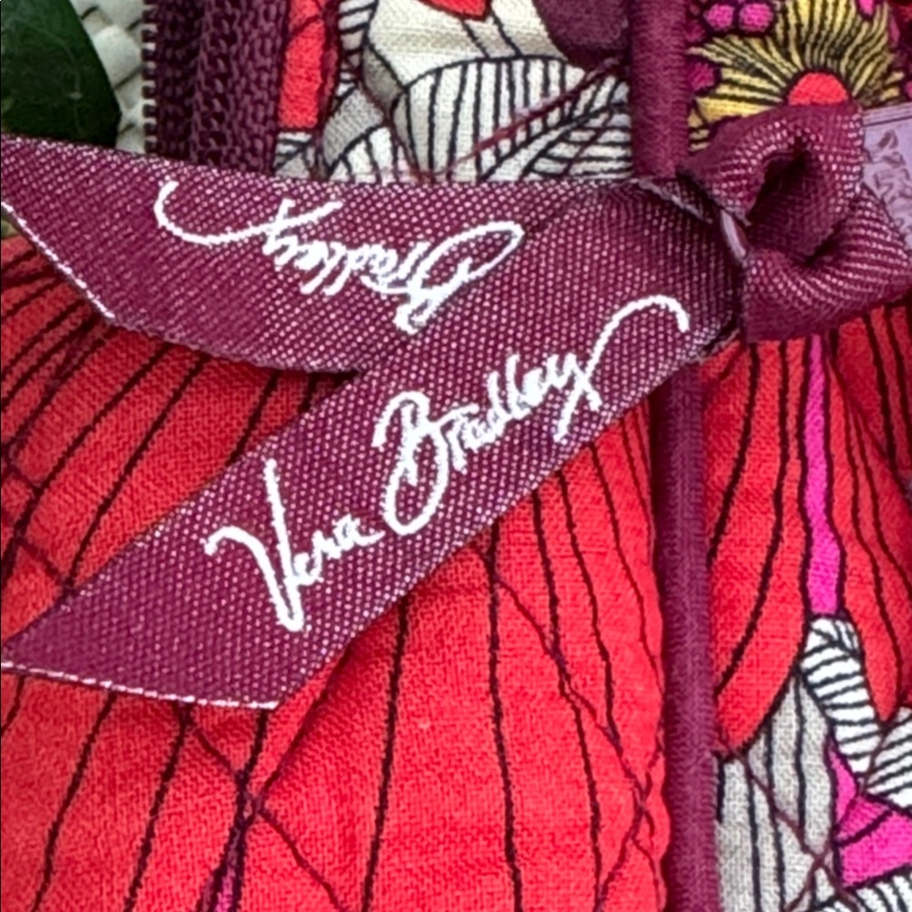 Vera Bradley Red and Pink Floral Quilted Bag - Picture 3 of 8